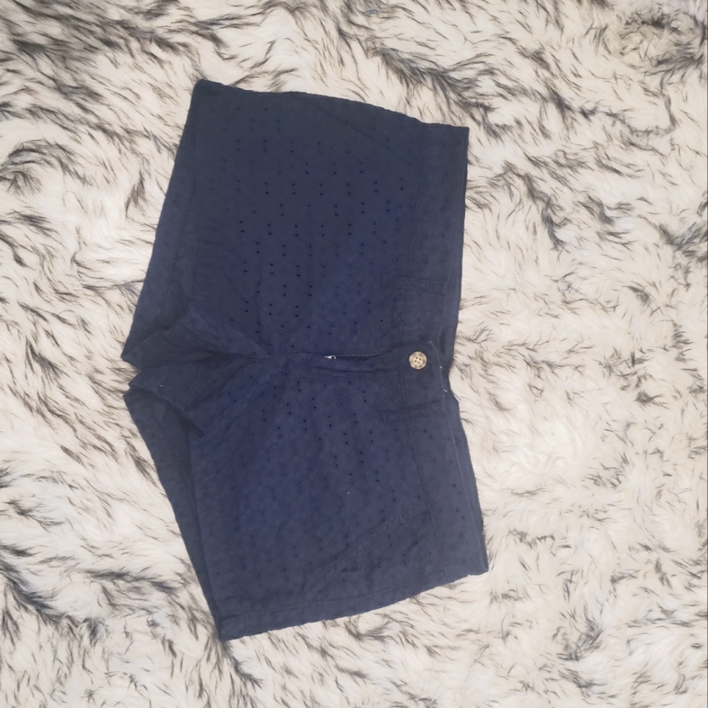 So shorts navy with eyelet material size 17